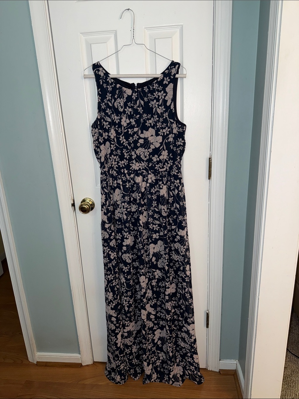 Jessica Howard Navy and Cream Floral Maxi Dress